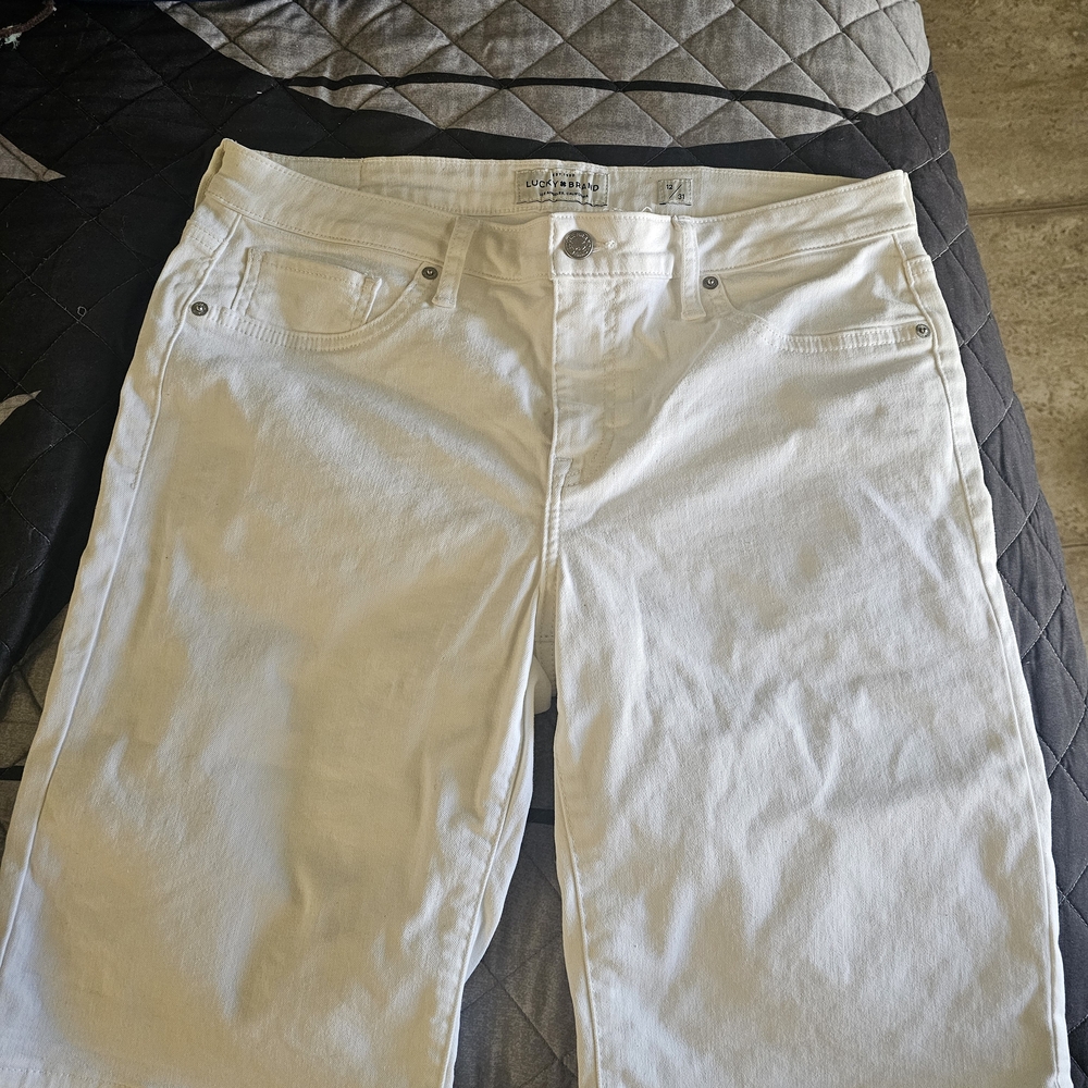 Lucky Brand White Women's Bermuda Shorts